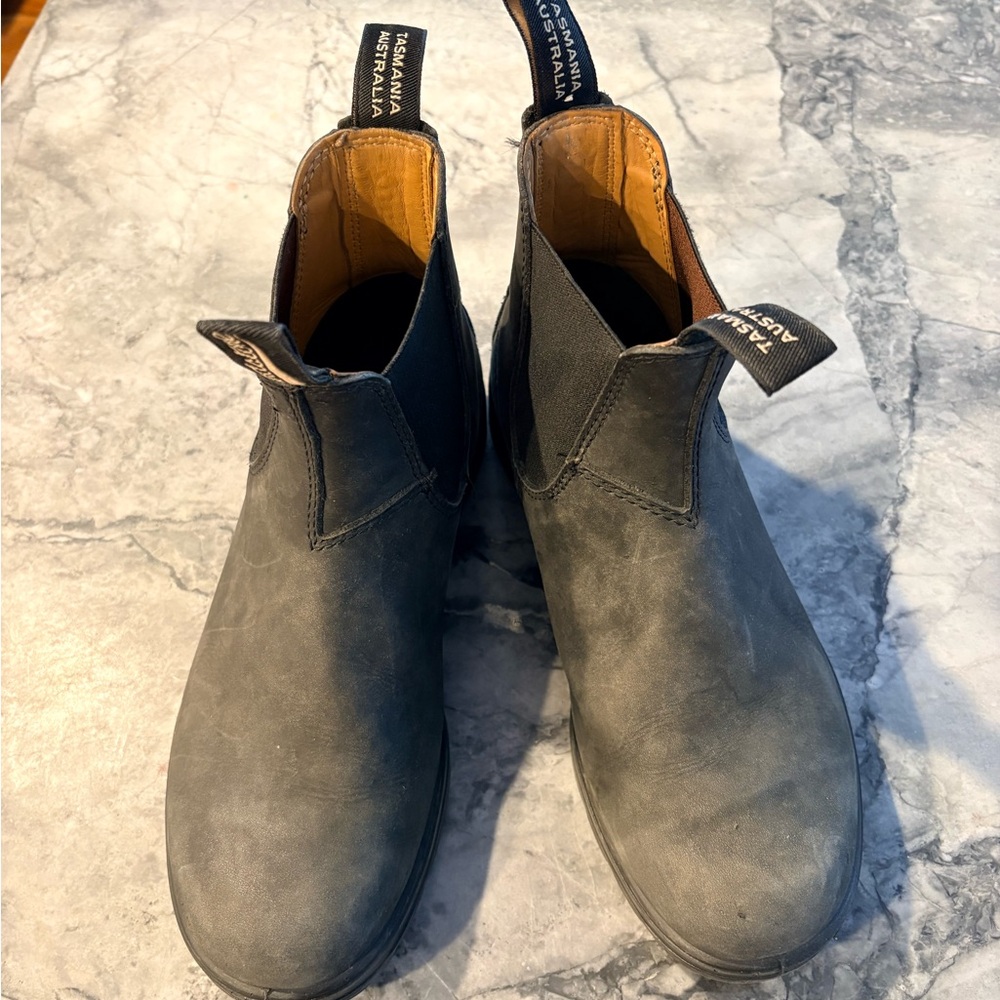 Blundstone Black Leather Ankle Boots